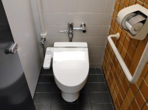 トイレの臭いの原因と対処法を場所別で紹介 長崎のトイレつまり 水漏れ修理 水のトラブル ながさき水道職人